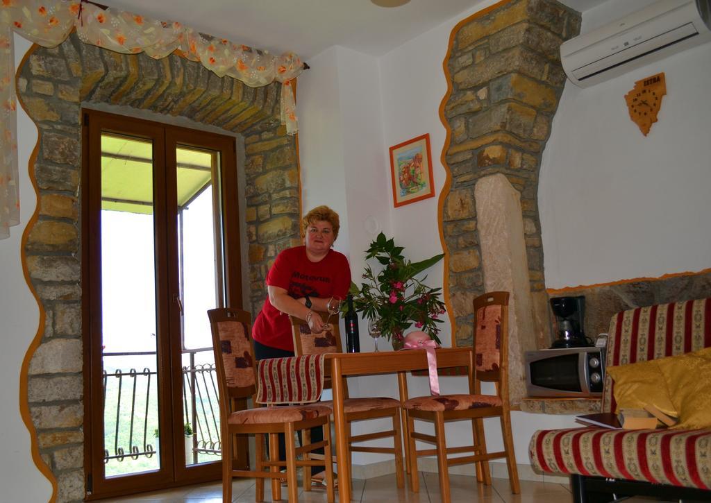 Bella Vista Apartments Motovun Ngoại thất bức ảnh